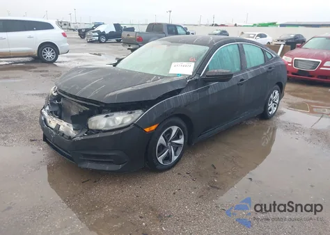 2018 Honda Civic Lx z USA, uszkodzony, nr VIN 19XFC2F59JE019185